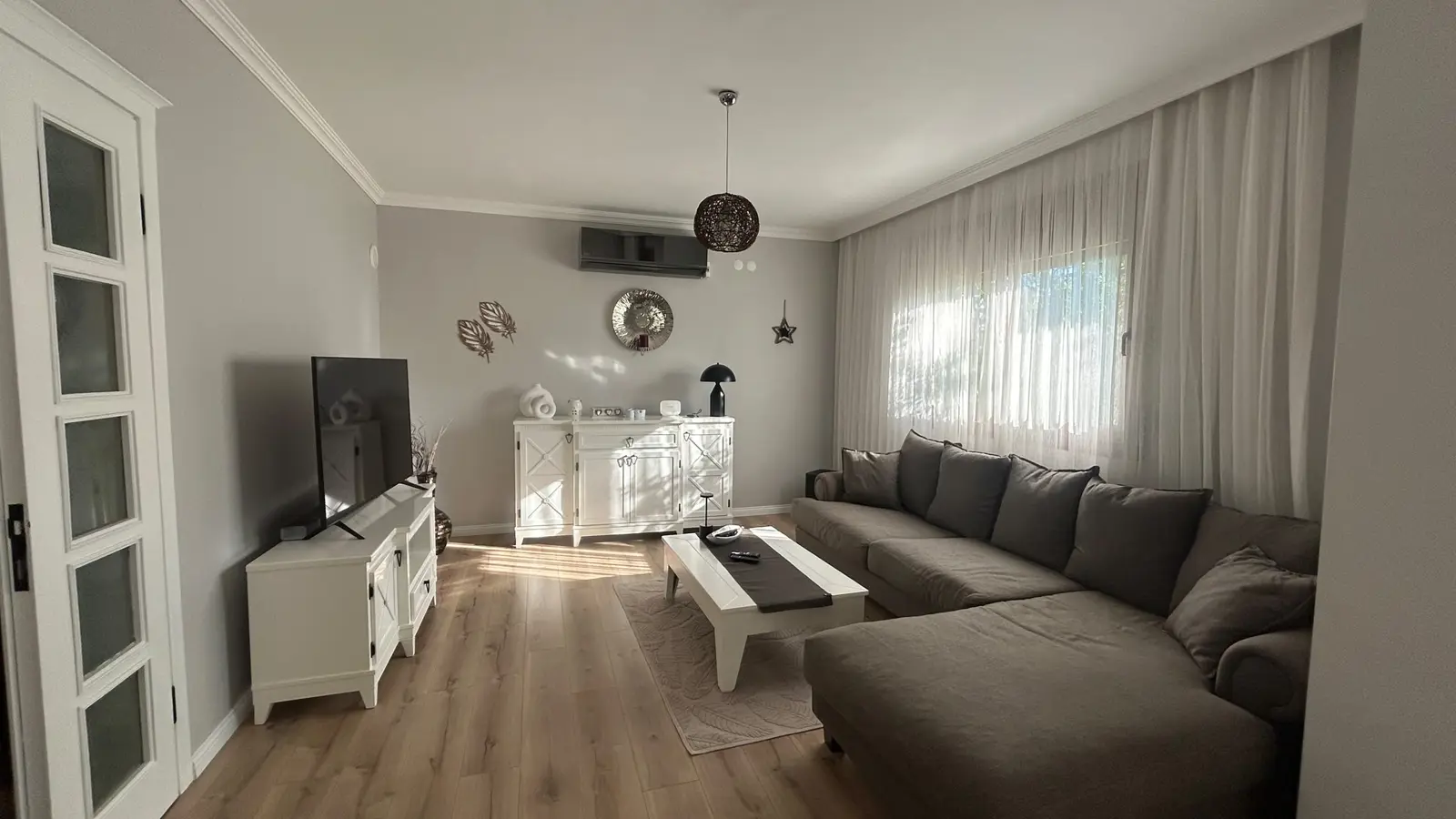 Spacious 5+1 Villa for Sale in Marmaris – Swimming Pool Complex, Nature Views, Ready to Move In thumbnail