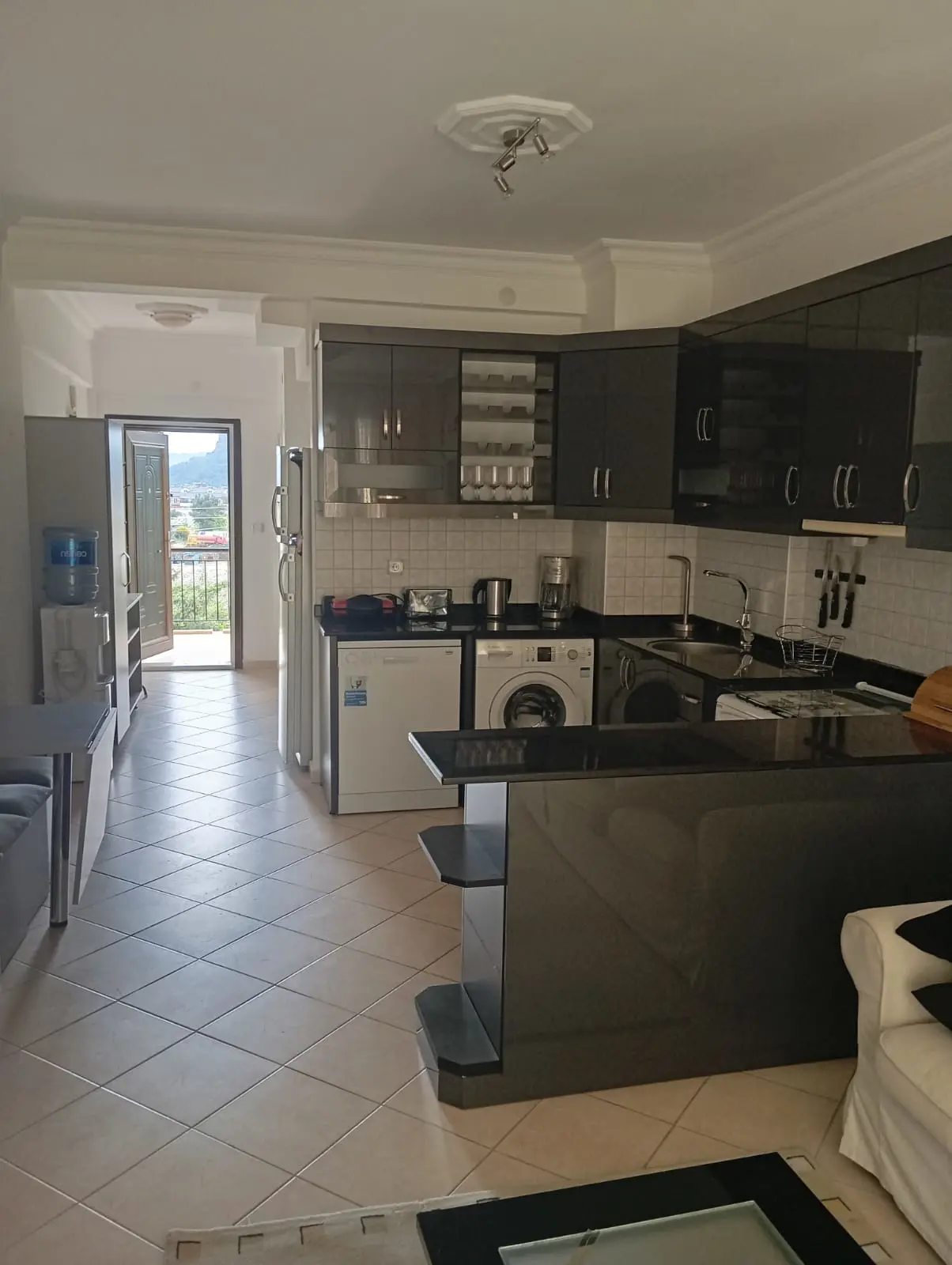 Furnished 2+1 Apartment – Kemer, Antalya thumbnail