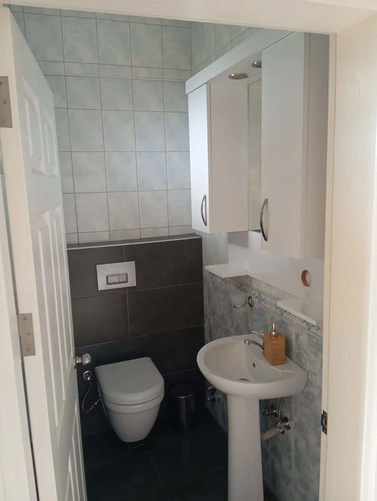 Furnished 2+1 Apartment – Kemer, Antalya thumbnail